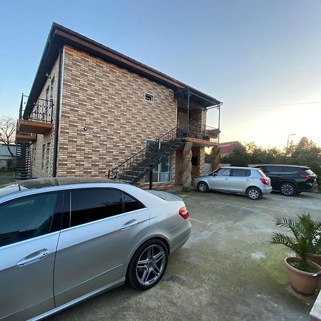 Kochalidze Family Apartment Batumi Exterior photo